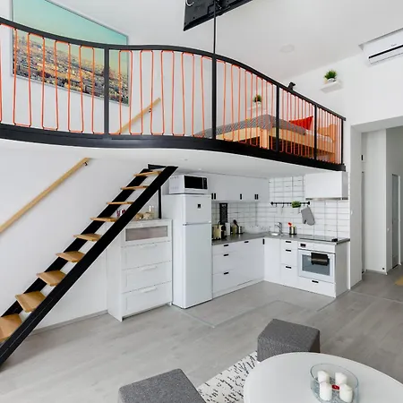 Appartement Cobblestone Quarters With A Wave Of Colour Boedapest