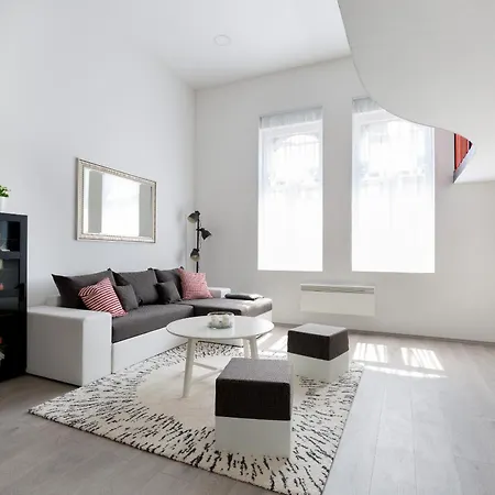 Cobblestone Quarters With A Wave Of Colour